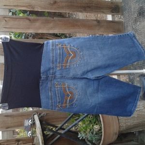 Women's maternity size medium brand Bella wida maternity